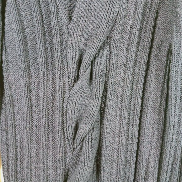 H&M Womens Navy Blue Ribbed Knitted Sweater Medium Twist Front Oversized Sleeves - Picture 7 of 9